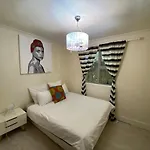 Luxurious 2-Sleeper Oasis U6 !