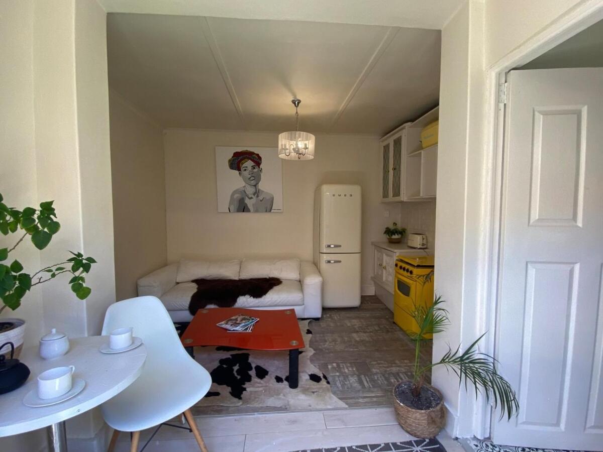 Luxurious 2-sleeper Oasis U6 ! Cape Town